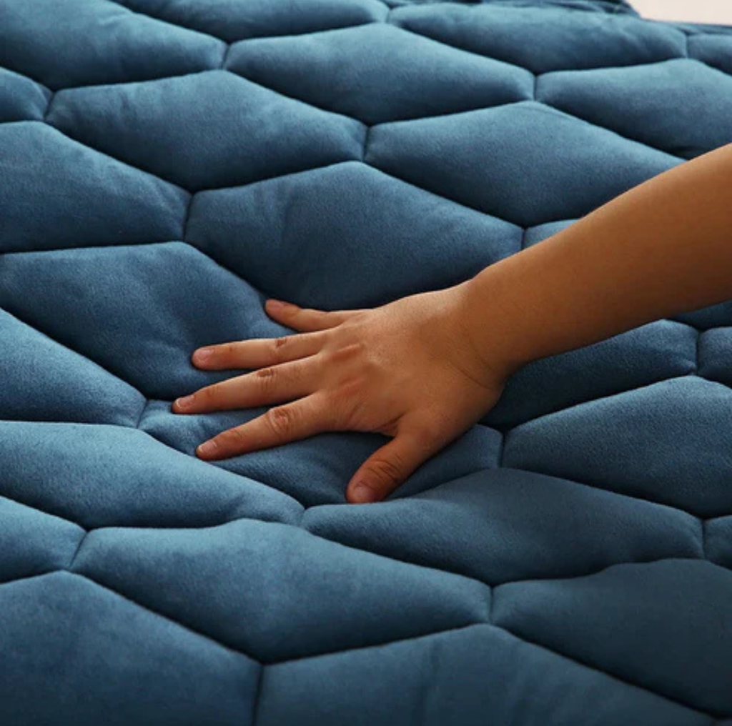 Housse de Tête de Lit Matelassée avec Poche Latérale